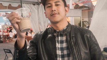 img-title Inikah Mantan Kekasih Ria Ricis yang Terganjal Restu Orang Tua?