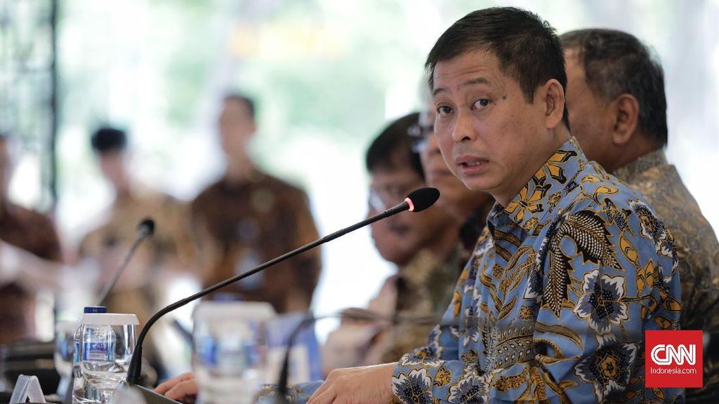 Ignasius Jonan Mundur dari Komisaris United Tractors