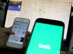 Klarifikasi Grab soal Mobil Tabrak Belakang Truk di Tol Kapuk