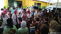 Kunjungi Semarang, Iriana Jokowi Sapa Antrean Tes 'IVA' Kanker Serviks
