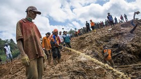 Tim SAR Gabungan Temukan Jasad ke-32 Korban Longsor Sukabumi