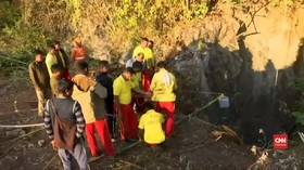 VIDEO: Belasan Orang Terjebak 21 Hari di Situs Tambang India
