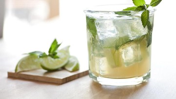 RESEP MINUMAN LAINNYA: JERUK NIPIS KUNYIT DAN TEH ANTIPILEK