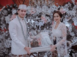 Lihat Lagi Momen Pernikahan Aura Kasih-Eryck Amaral