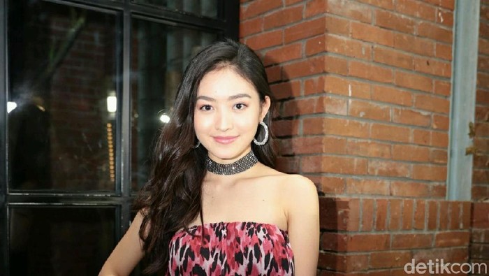Natasha Wilona rayakan ulang tahun yang ke-20 di SCBC, kawasan Sudirman, Jakarta.
