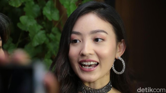 Natasha Wilona rayakan ulang tahun yang ke-20 di SCBC, kawasan Sudirman, Jakarta.