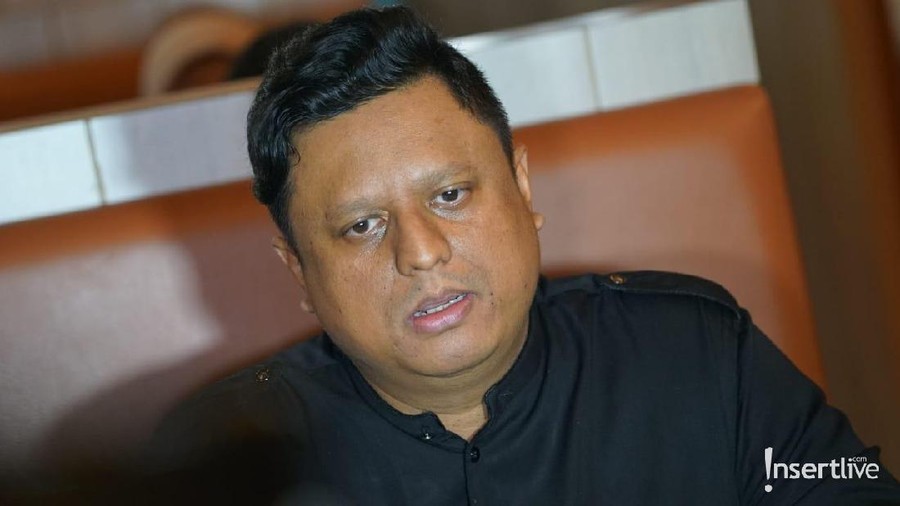 Artis berinisial VA terlibat kasus prostitusi online artis diduga karena pendapatannya yang berkurang.