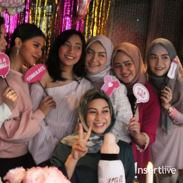 Hamil Anak Kedua, Nina Zatulini Dapat Kejutan 'Baby Shower'
