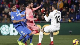 FOTO: Barcelona Unggul 10 Poin Atas Real Madrid