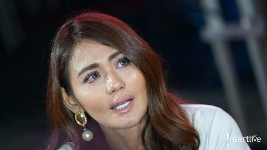 Juliana Moechtar mengatakan tidak akan melelang gitar milik Herman Seventeen karena untuk kenangan pada anak-anaknya. 