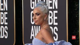 VIDEO: Lady Gaga Serba Biru di Golden Globe Awards 2019