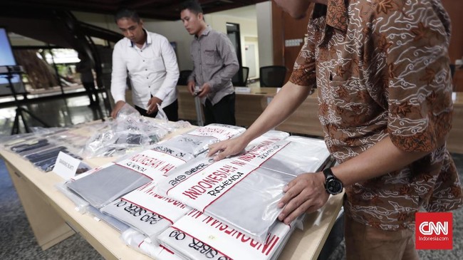 Kominfo mengaku melakukan penyisiran penawaran produk finansial ilegal, baik melalui situs maupun aplikasi teknologi keuangan (fintech) pinjam meminjam.