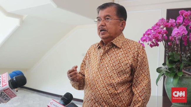 Menurut Wakil Presiden Jusuf Kalla, kebijakan tersebut bisa menambah risiko kredit bermasalah bagi multifinance.