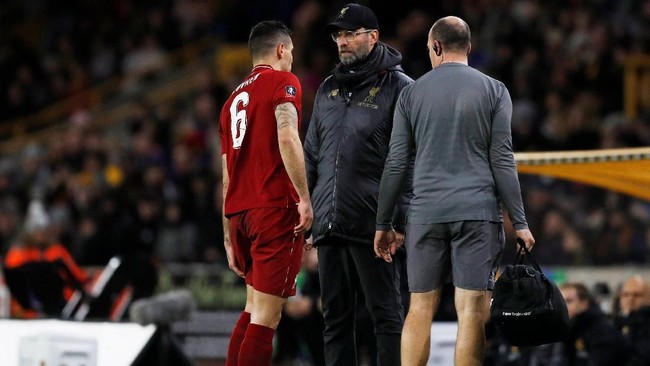 Kekalahan dari Wolverhampton Wanderers di babak ketiga Piala FA tidak saja membuat Liverpool tersingkir tetapi juga memakan korban.