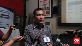img-title Survei LSI Beber Rapor Merah Jokowi pada Kesejahteraan Petani-Buruh