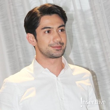 Sosok Reza Rahadian Muncul di Aksi Protes Krisis Iklim