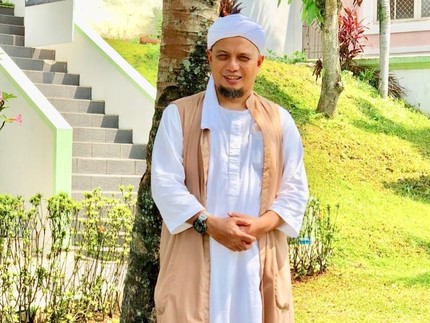 Saat Istri Ustaz Arifin Ilham Curahkan Kerinduan Begitu Mendalam