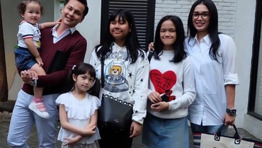 img-title Sering Dimintai Foto Penggemar, Andhika Pratama Ogah Liburan di Indonesia
