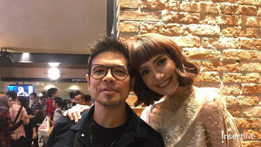 Artika Sari Devi terlibat dalam film Perjanjian dengan Iblis. Baim sebagai suami pun tak mempermasalahkannya karena sang istri sudah meminta izin.