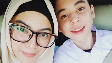 img-title Tahu Jane Shalimar Meninggal Dunia, Anak Diam Sambil Menangis