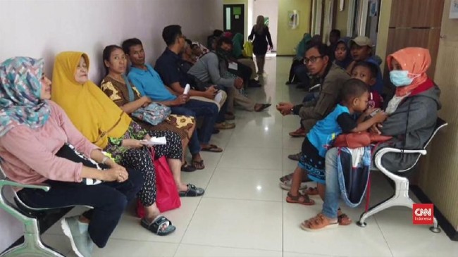 Kemenkes menyebut banyak orang tua mengantre di rumah sakit untuk mendapatkan vaksin pneumokukus usai virus corona merebak.