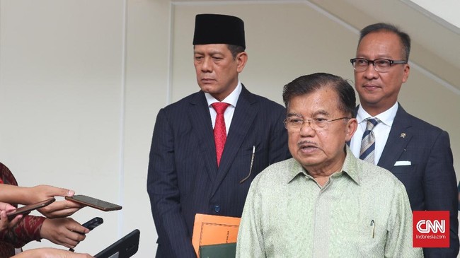 Jusuf Kalla tak menampik tudingan Prabowo soal kebocoran anggaran pemerintah. Menurut dia, kebocoran ini menyusul sejumlah penangkapan aparat terkait korupsi.