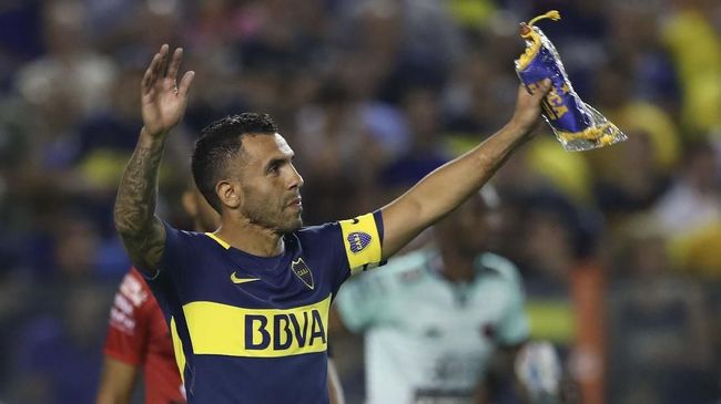 Pesepakbola Dicap Tak Beri Contoh Baik di Masa Darurat Corona Mantan pemain timnas Argentina, Carlos Tevez, menilai pesepak bola bukan teladan yang baik di saat hidup penuh keprihatinan