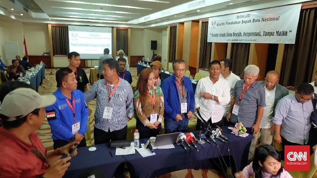 Diskusi Komite Perubahan Sepak bola Nasional (KPSN) yang digelar di Jakarta, Rabu (9/1), mengusulkan perombakan PSSI pada Kongres Tahunan 2019.