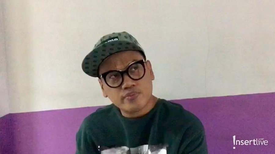 Uya Kuya Sempat Larang Nikita Mirzani Lepas Hijab Uya Kuya mengaku sempat melarang sahabatnya, Nikita Mirzani, melepas hijab.