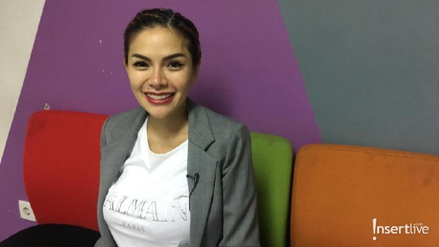 Nikita Mirzani Menyulitkan Sajad Ukra Bertemu Anak Sajat Ukra mengaku sulit Bertemu dengan anaknya, Azka Raqila Ukra.