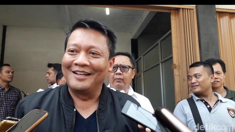 Brigjen Pol Krishna Murti Brigjen Pol Krishna Murti sebagai wakil ketua Satgas Anti Mafia Bola