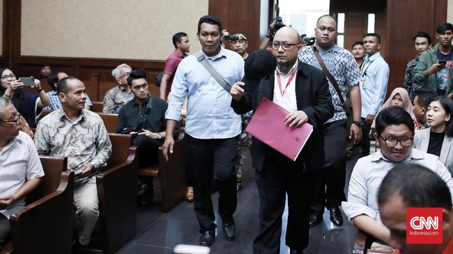 Novel bersedia memberi keterangan kepada tim gabungan dengan syarat tim berkomitmen untuk mengungkap semua serangan kepada penyidik dan pimpinan KPK.