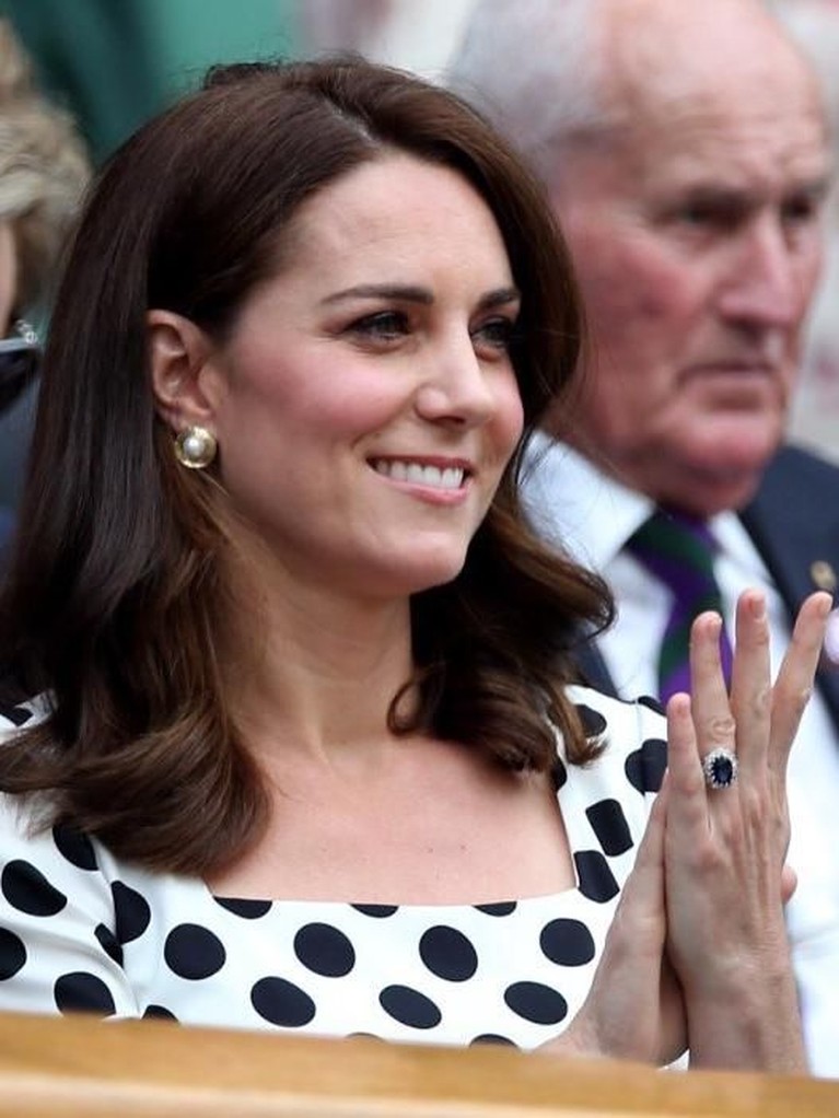 Kate Middleton baru saja berulang tahun yang ke-37 pada 9 Januari 2019. Yuk, intip enam pesona istri Pangeran William di usia barunya. 
