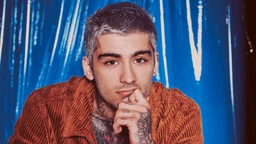 img-title Zayn Malik Rilis Video Klip Single Terbarunya 'Satisfaction'