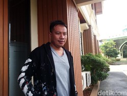 Kasus dengan Angel Lelga, Vicky Prasetyo Sambangi Kejari Jakarta Selatan