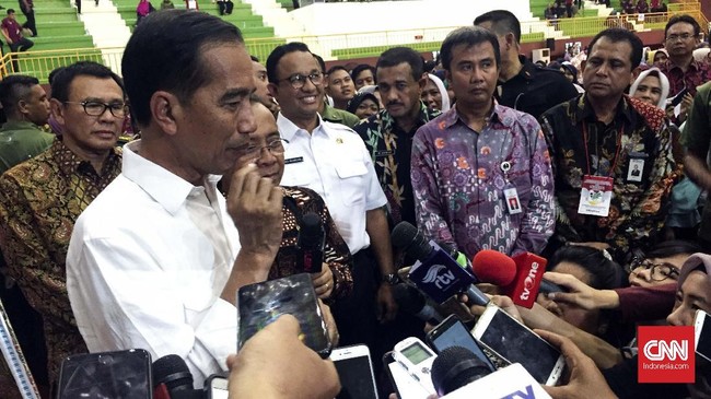 Pemerintahan Presiden Jokowi rencananya bakal menyalurkan bantuan sosial Program Keluarga Harapan (PKH) secara total pada tahun ini mencapai Rp32,65 triliun.
