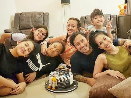 Akrab Banget, 7 Foto Kebersamaan Kelima Putri Tora Sudiro