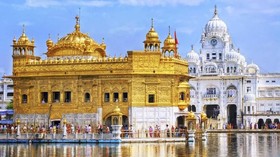 Jepretan Kamera Dianggap Ganggu Kesucian Golden Temple