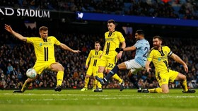 Burton Albion Raup Rp9,1 Miliar Jelang Lawan Man City