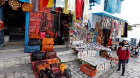 Menyaksikan Sisi Lain Tunisia
