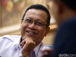 Gaya Bos KAI Naik Getek Berkursi saat Tinjau Banjir Viral!