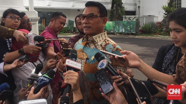 Wakil Ketua TKN Jokowi-Ma'ruf, Moeldoko mengatakan Joko Widodo tak memiliki persiapan khusus untuk menghadapi debat calon presiden 17 Januari mendatang.