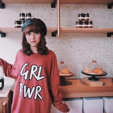 Lirik Lagu Rasa Cinta Ini - Ghea Indrawari