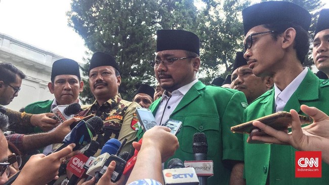 Ketua Umum GP Ansor Yaqut menegaskan kelompok radikal yang menginduk ke salah satu capres di pilpres 2019 di antaranya berada di Jawa Barat dan Riau.