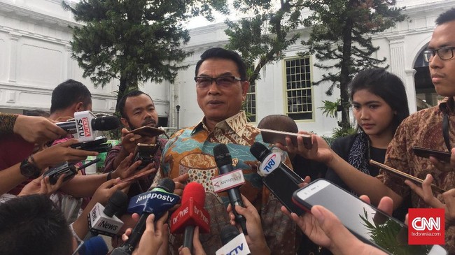 Wakil Ketua Tim Kampanye Nasional Jokowi-Ma'ruf, Moeldoko tak khawatir dengan keberadaan Posko Badan Pemenangan Nasional Prabowo-Sandi di Solo, Jawa Tengah.