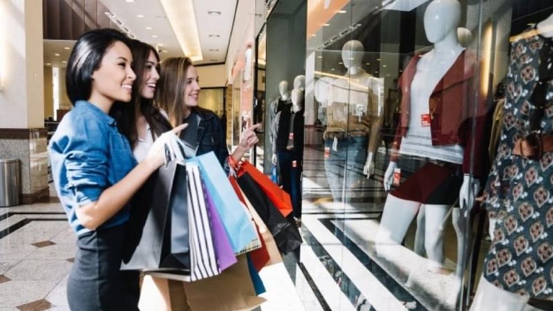 Jangan khawatir akan hidup boros dari belanja. Sebab, aktivitas berbelanja ternyata memiliki manfaat positif untuk kesehatan jiwa dan raga.