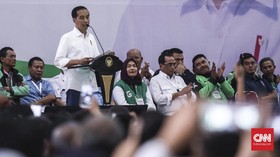 Saran Jokowi Pilih Pemimpin di Depan Ribuan Pengemudi Online