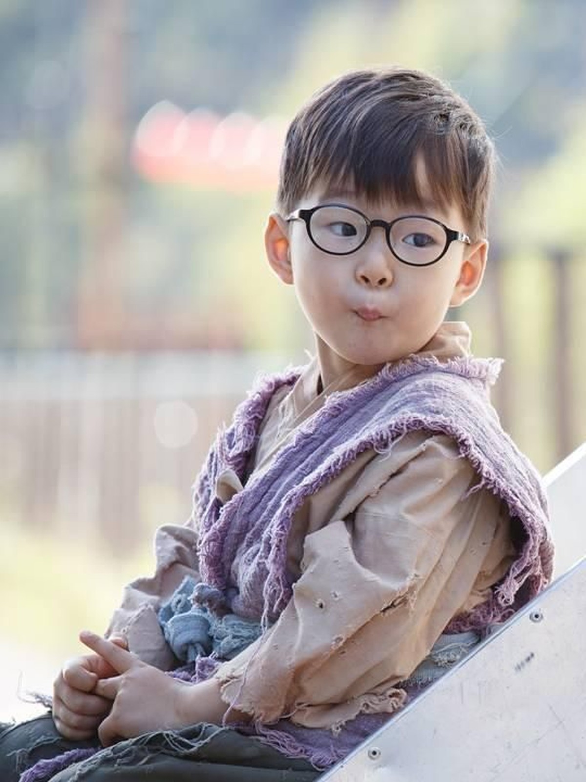 Intip enam transformasi Song Triplet&comma; Daehan&comma; Minguk&comma; dan Manse&comma; yang semakin dewasa dan tampan&period;