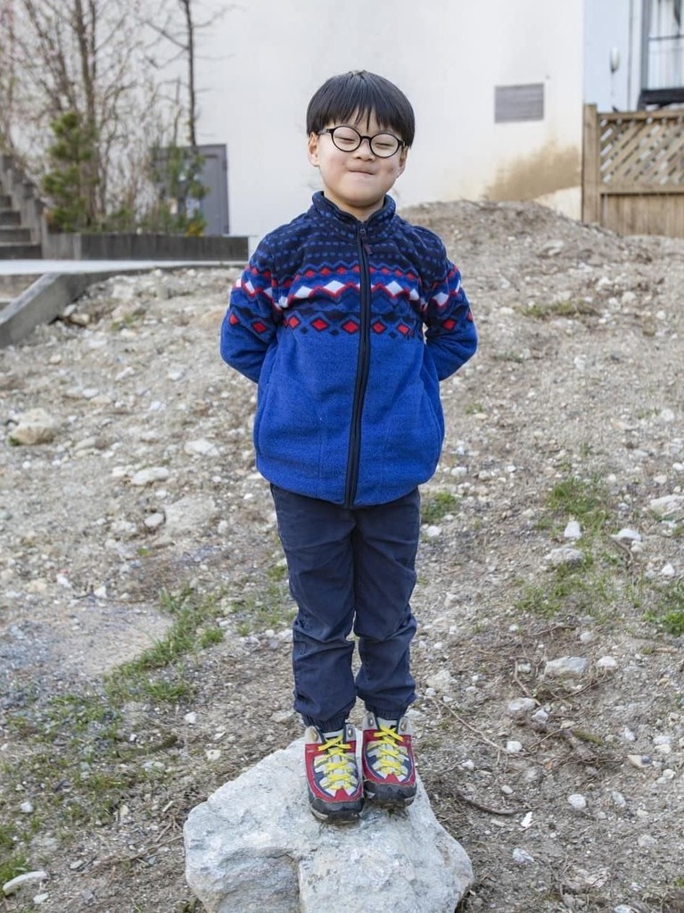 Intip enam transformasi Song Triplet, Daehan, Minguk, dan Manse, yang semakin dewasa dan tampan.