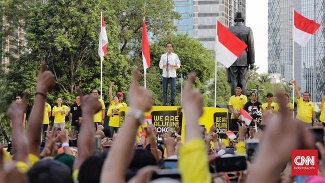 Terkait deklarasi alumni UI terhadap Jokowi, Bawaslu DKI memeriksa TKN dan mengajukan 16 pertanyaan terkait dugaan pelanggaran pemilu.